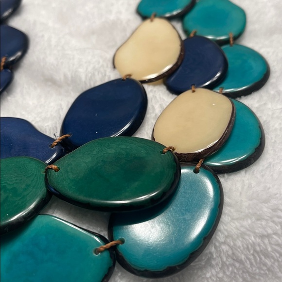 Elegant Multicolort Tagua Nut Statement Necklace - Picture 4 of 5
